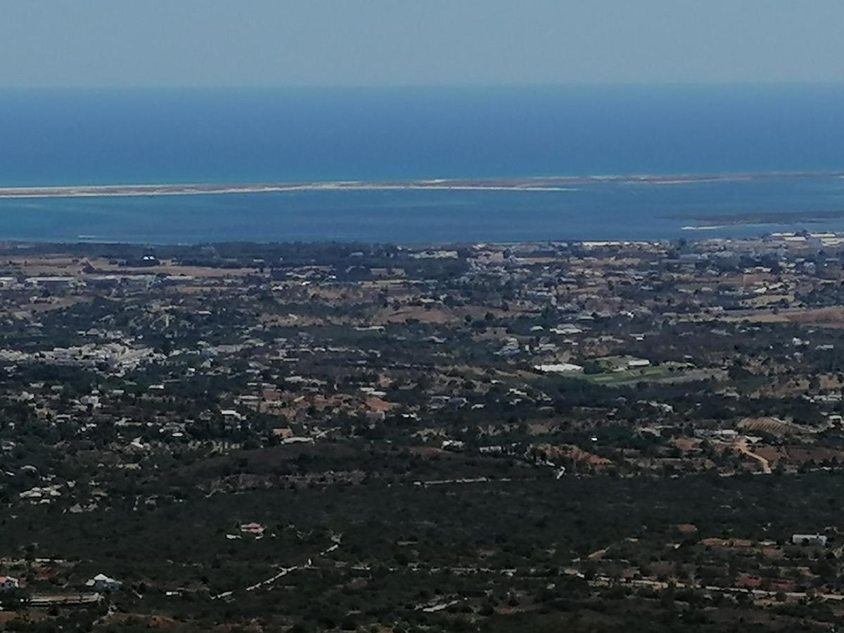 Villa Cerro E Mar 蒙卡拉帕乔 外观 照片